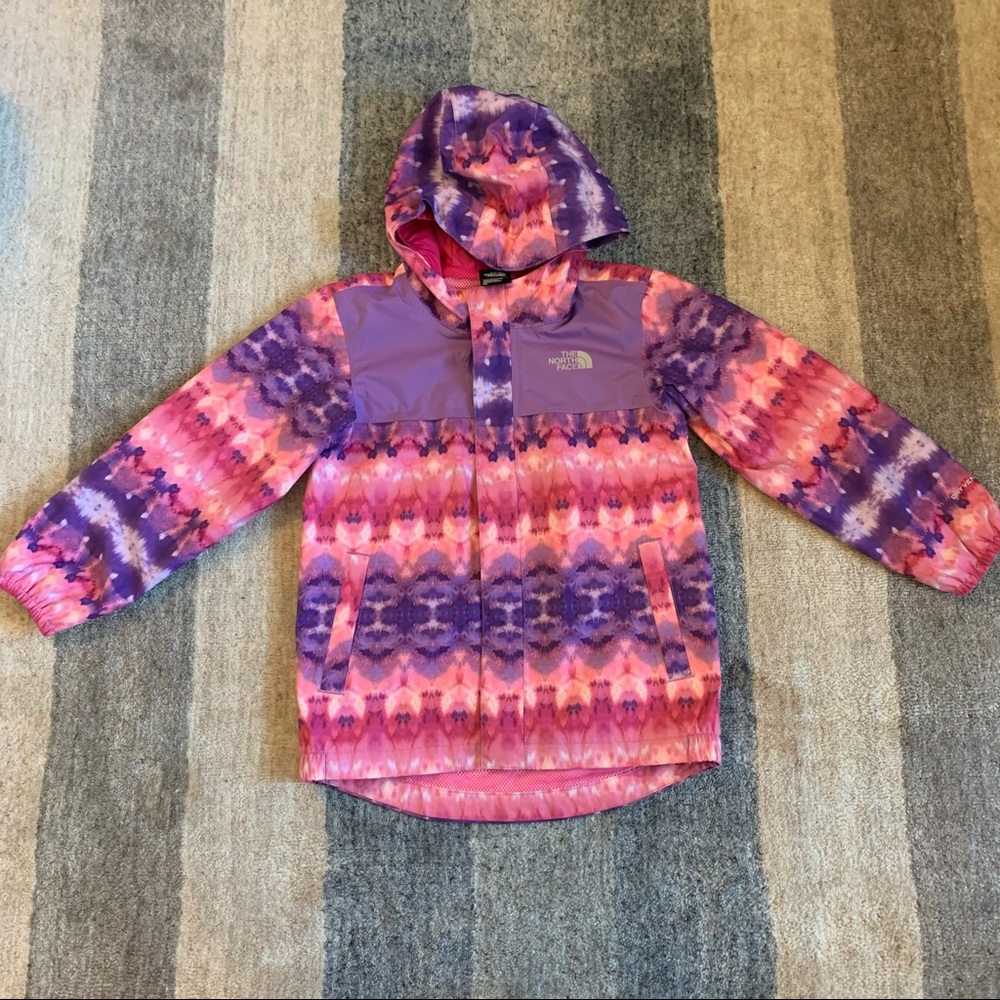 The North Face Girls Tailout Rain Jacket